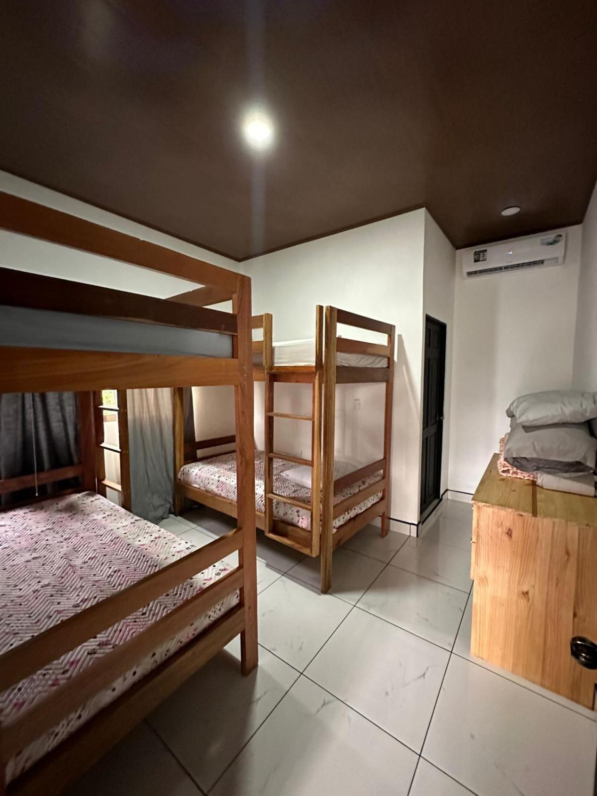 Apartamento Rodriguez เกโปส ภายนอก รูปภาพ